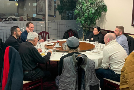 CUUG members and guests at dinner